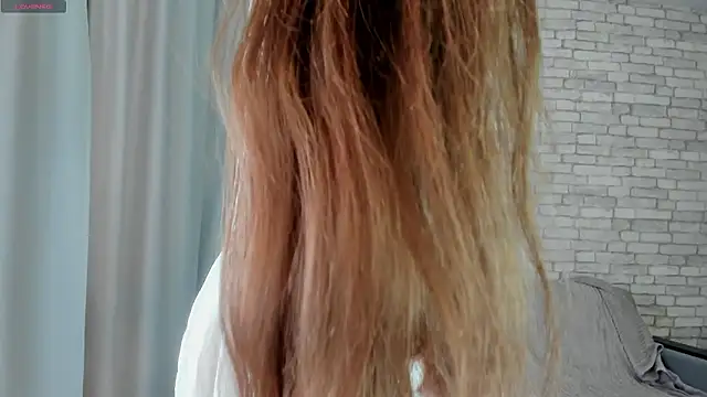 calystria online show from March 15, 2026, 7:59 am