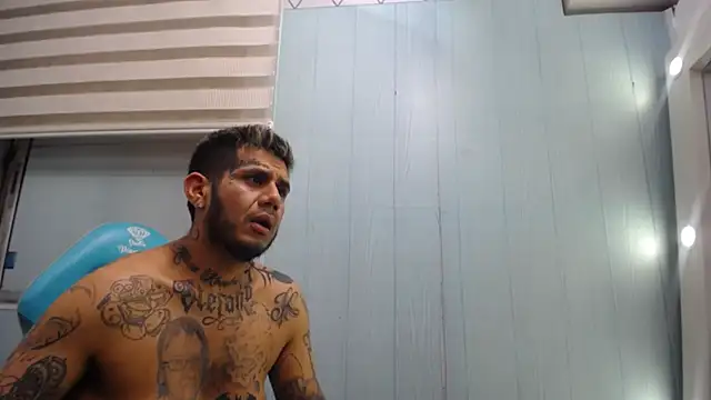 Snapshot of allison_max_tattoo chatting on March 2, 2026, 7:15 am allison max tattoo online show from March 2, 2026, 7:15 am