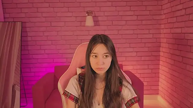 Nicole Brownie online show from February 14, 2026, 1:17 am