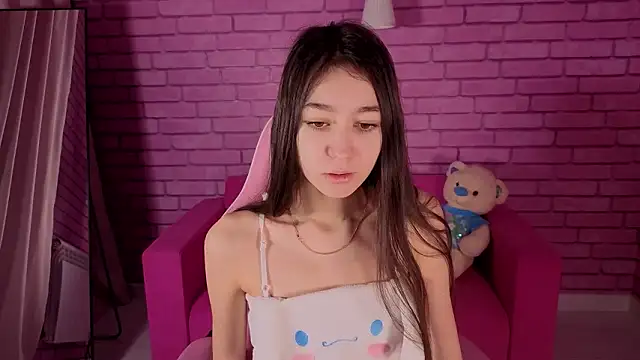 Nicole Brownie online show from February 2, 2026, 2:32 am