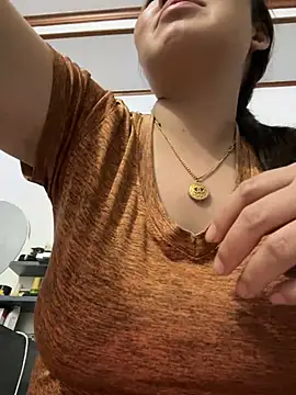 Puka2001 online show from February 3, 2026, 1:05 pm