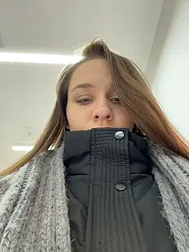 Snapshot of KishaMur chatting on February 17, 2026, 4:43 am KishaMur online show from February 17, 2026, 4:43 am