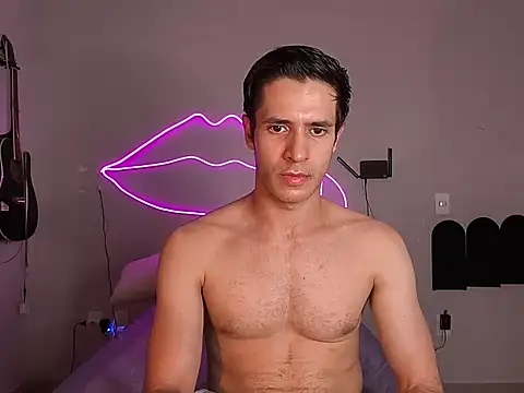 Snapshot of Cshunderlick chatting on February 25, 2026, 12:44 am Cshunderlick online show from February 25, 2026, 12:44 am