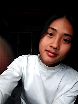 Snapshot of Hoa-tuylip chatting on February 14, 2026, 5:29 am Hoa-tuylip online show from February 14, 2026, 5:29 am