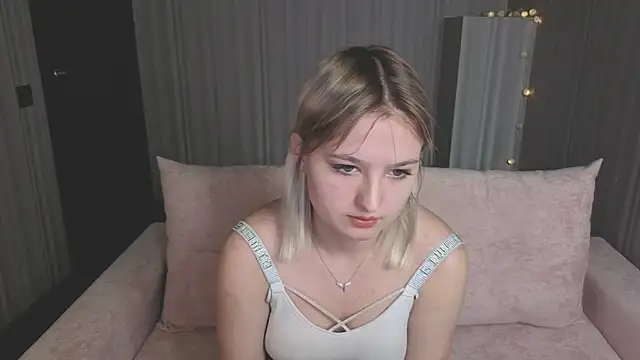 Snapshot of grase_neon chatting on February 1, 2026, 6:55 am grase neon online show from February 1, 2026, 6:55 am