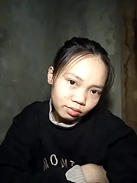 derylove  online show from February 20, 2026, 2:41 am