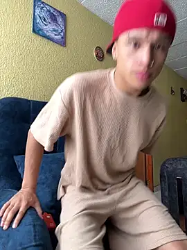 Snapshot of Dominik_Souza chatting on February 18, 2026, 8:49 pm Dominik Souza online show from February 18, 2026, 8:49 pm