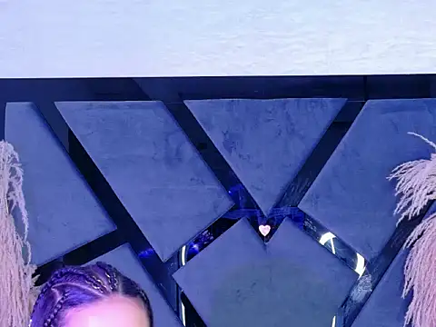 KylieWhitee online show from March 24, 2026, 4:34 am