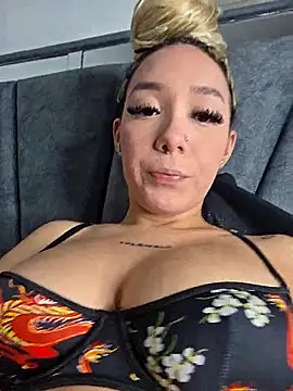 alaia princess online show from April 19, 2026, 11:18 pm