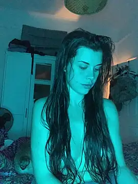 Snapshot of houseofnova chatting on March 2, 2026, 9:33 pm houseofnova online show from March 2, 2026, 9:33 pm