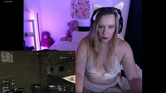 Snapshot of ArchangelTheFrancaise chatting on April 20, 2026, 8:32 pm ArchangelTheFrancaise online show from April 20, 2026, 8:32 pm