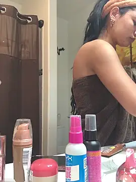 ellianajean online show from March 27, 2026, 5:58 pm