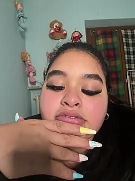 Snapshot of Aloyenita chatting on February 3, 2026, 6:13 pm Aloyenita online show from February 3, 2026, 6:13 pm