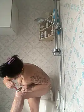 Snapshot of Aloyenita chatting on March 9, 2026, 1:36 pm Aloyenita online show from March 9, 2026, 1:36 pm