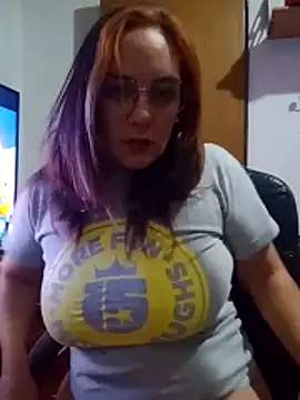 Snapshot of kuramaqueen chatting on June 3, 2026, 2:56 am kuramaqueen online show from June 3, 2026, 2:56 am