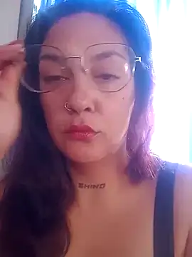 Snapshot of kuramaqueen chatting on February 3, 2026, 9:53 pm kuramaqueen online show from February 3, 2026, 9:53 pm