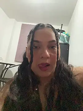 Snapshot of chiara_andrew chatting on April 28, 2026, 5:56 am chiara andrew online show from April 28, 2026, 5:56 am