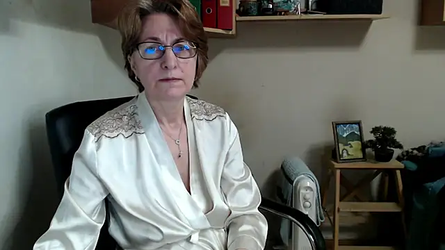 katemodel online show from March 24, 2026, 8:03 am