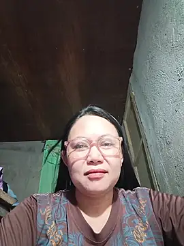 hotpinay 45 online show from April 17, 2026, 11:35 am