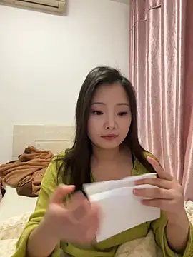 BIGBABYYEYE online show from March 31, 2026, 2:19 pm