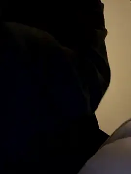 Xlara 002 online show from March 12, 2026, 10:36 pm