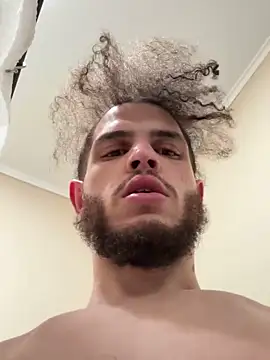 Snapshot of hotbofdad chatting on February 3, 2026, 5:27 am hotbofdad online show from February 3, 2026, 5:27 am