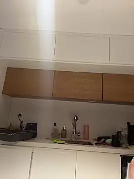 Snapshot of madlynn chatting on February 26, 2026, 5:57 pm madlynn online show from February 26, 2026, 5:57 pm