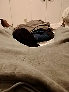 Snapshot of Droski21 chatting on February 28, 2026, 7:41 am Droski21 online show from February 28, 2026, 7:41 am