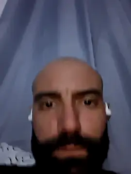 Robsonitj90 online show from April 29, 2026, 6:50 am