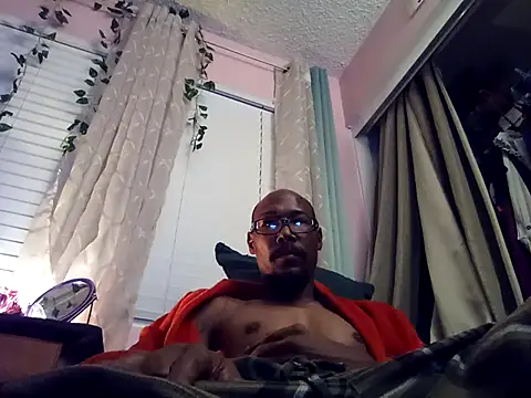 palmdaledyker online show from July 9, 2026, 4:35 am