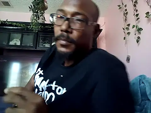 palmdaledyker online show from July 17, 2026, 9:45 pm
