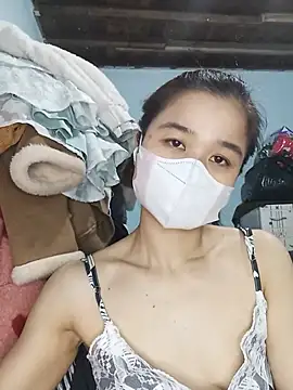 Snapshot of Daisy-lusia2026 chatting on May 24, 2026, 12:05 pm Daisy-lusia2026 online show from May 24, 2026, 12:05 pm