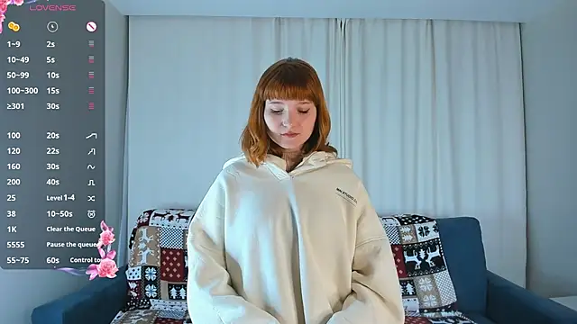 Snapshot of VivaAlavi chatting on February 5, 2026, 1:01 am VivaAlavi online show from February 5, 2026, 1:01 am