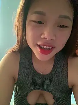 Emxinhka1 online show from April 21, 2026, 3:35 am