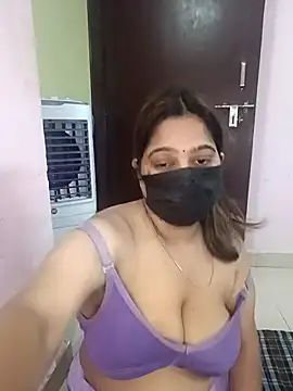 Aliya Hott online show from May 2, 2026, 5:23 am