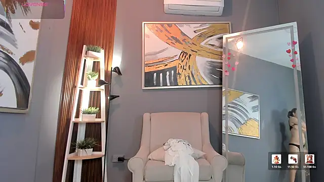 nina swaan online show from February 12, 2026, 11:10 am