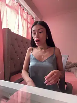 Bonny Eva online show from May 22, 2026, 1:09 pm