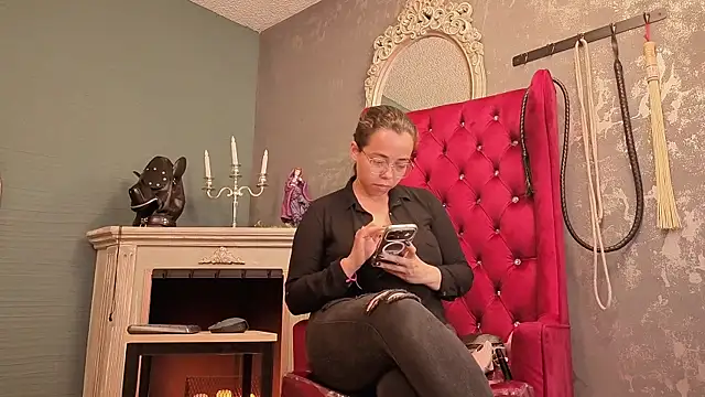 barbara leython online show from June 1, 2026, 10:31 pm
