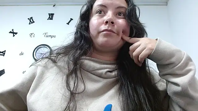 Snapshot of ElaMurray02 chatting on February 13, 2026, 3:45 pm ElaMurray02 online show from February 13, 2026, 3:45 pm