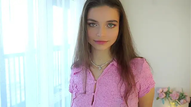 Snapshot of LoveMillier chatting on February 5, 2026, 10:55 am LoveMillier online show from February 5, 2026, 10:55 am