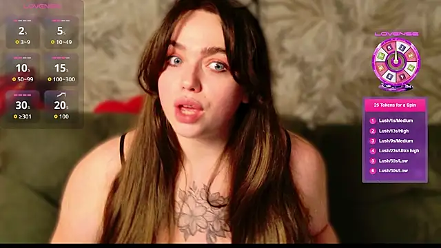 Snapshot of AliraX chatting on February 18, 2026, 8:27 pm AliraX online show from February 18, 2026, 8:27 pm