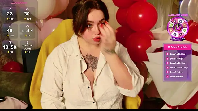 Snapshot of AliraX chatting on February 15, 2026, 7:46 pm AliraX online show from February 15, 2026, 7:46 pm