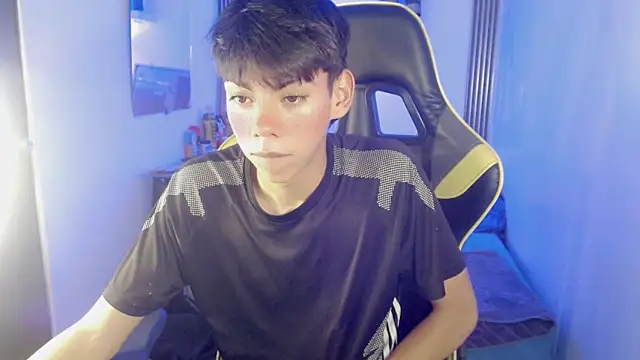 Liarr  online show from May 12, 2026, 10:49 pm