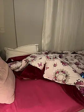 Snapshot of beliss_11 chatting on March 4, 2026, 8:27 pm beliss 11 online show from March 4, 2026, 8:27 pm