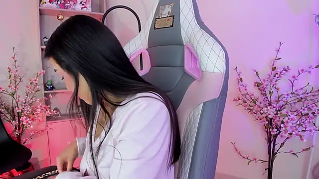 Snapshot of mavi_boo chatting on February 25, 2026, 6:19 pm mavi boo online show from February 25, 2026, 6:19 pm