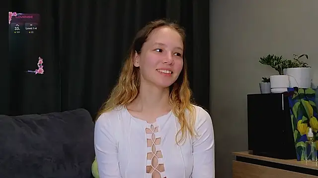 Snapshot of y0ur_sunshinee chatting on February 24, 2026, 10:21 pm y0ur sunshinee online show from February 24, 2026, 10:21 pm