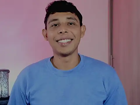 Snapshot of nilo2021 chatting on March 25, 2026, 12:59 pm nilo2021 online show from March 25, 2026, 12:59 pm