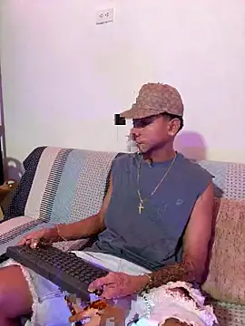 paulhot11 online show from April 26, 2026, 3:59 am