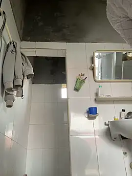 Snapshot of YANINA120 chatting on February 17, 2026, 1:47 am YANINA120 online show from February 17, 2026, 1:47 am