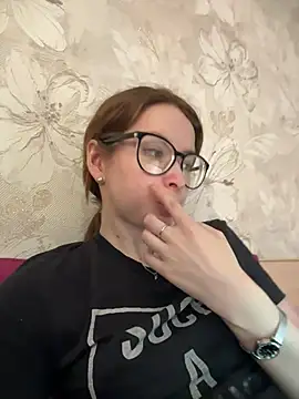 Snapshot of MalliSun chatting on February 27, 2026, 3:45 pm MalliSun online show from February 27, 2026, 3:45 pm